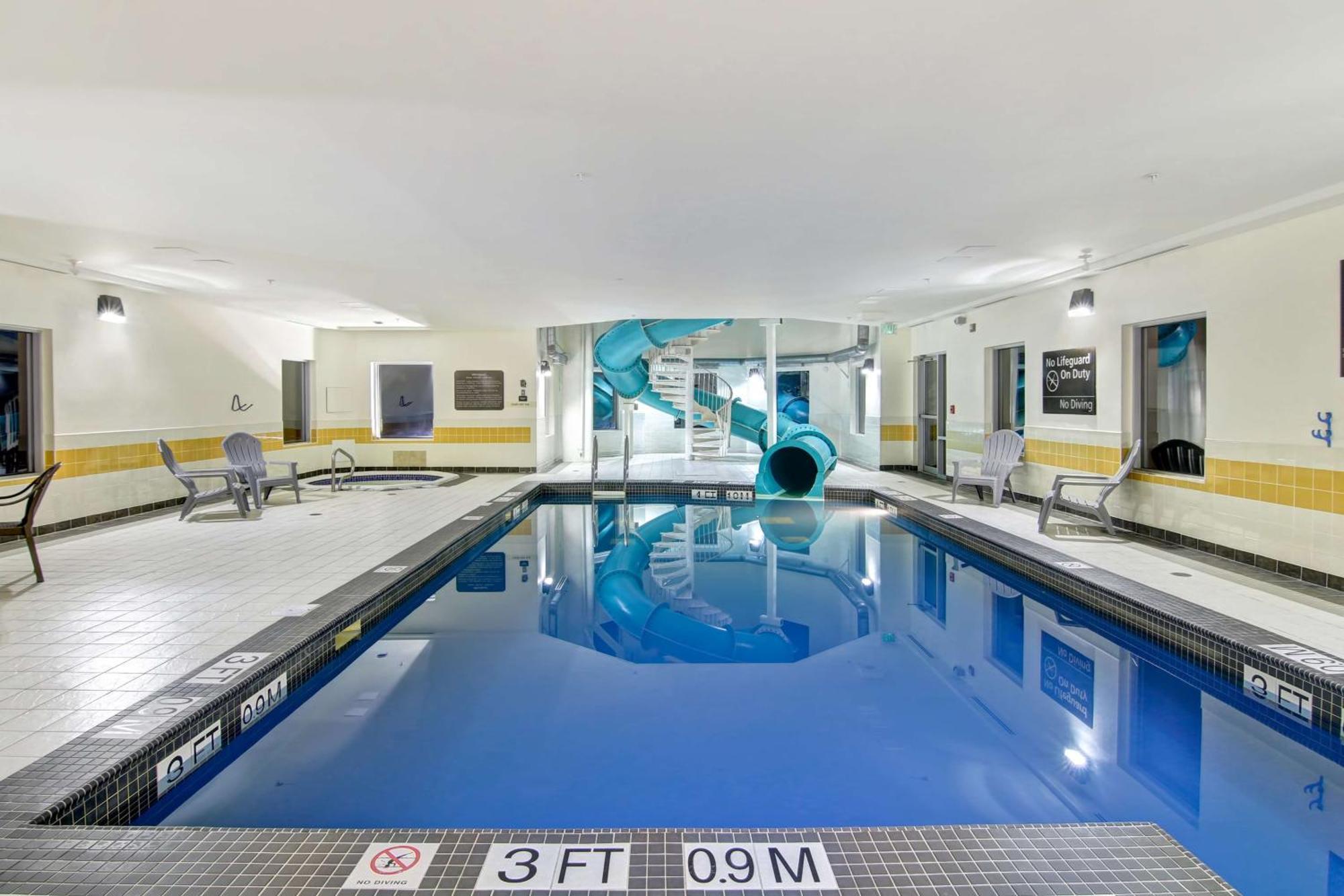 Hampton Inn & Suites Saint John Exteriér fotografie